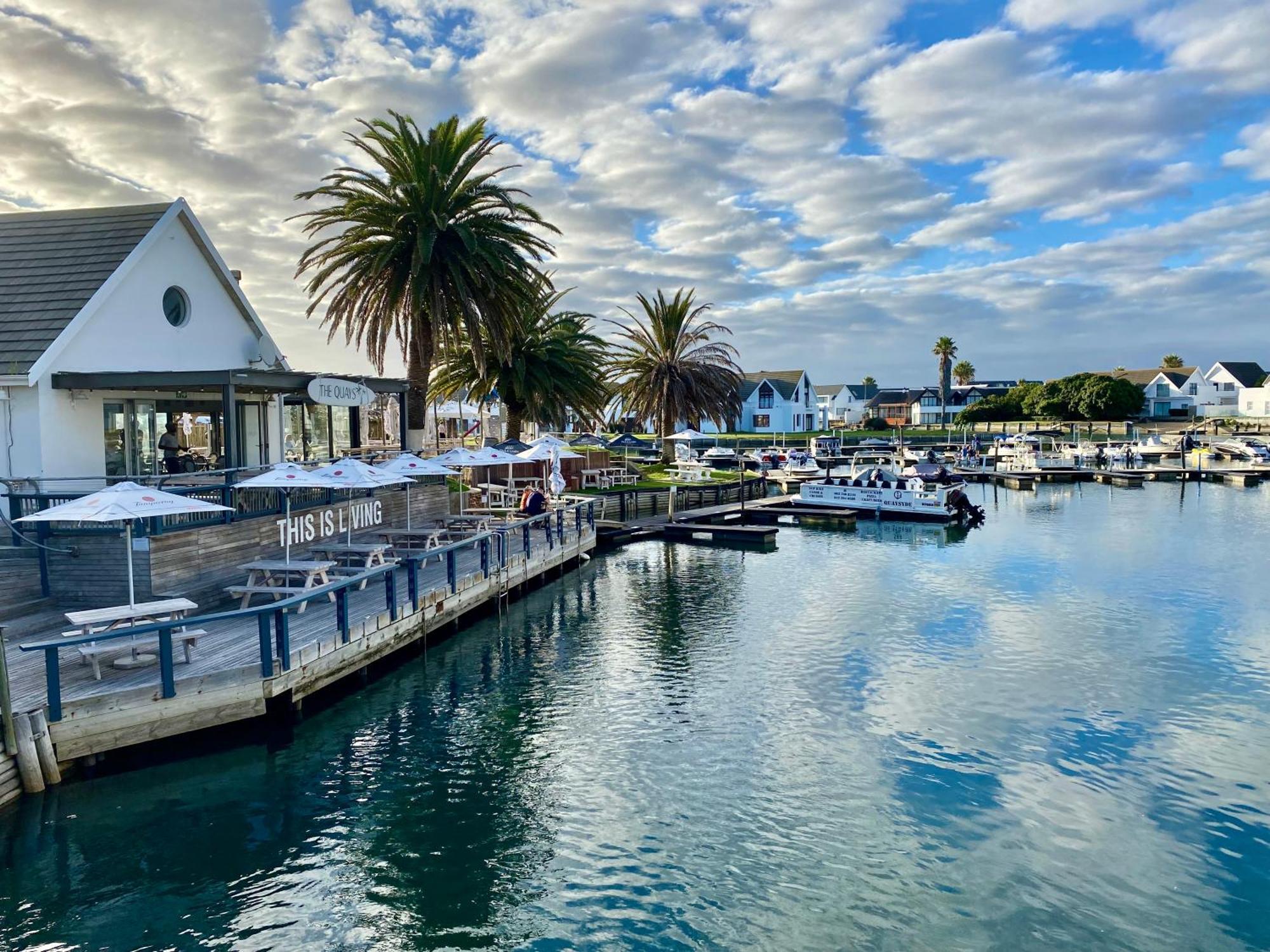 Canal Guest House - Waterfront Accommodation St Francis Bay Exterior photo