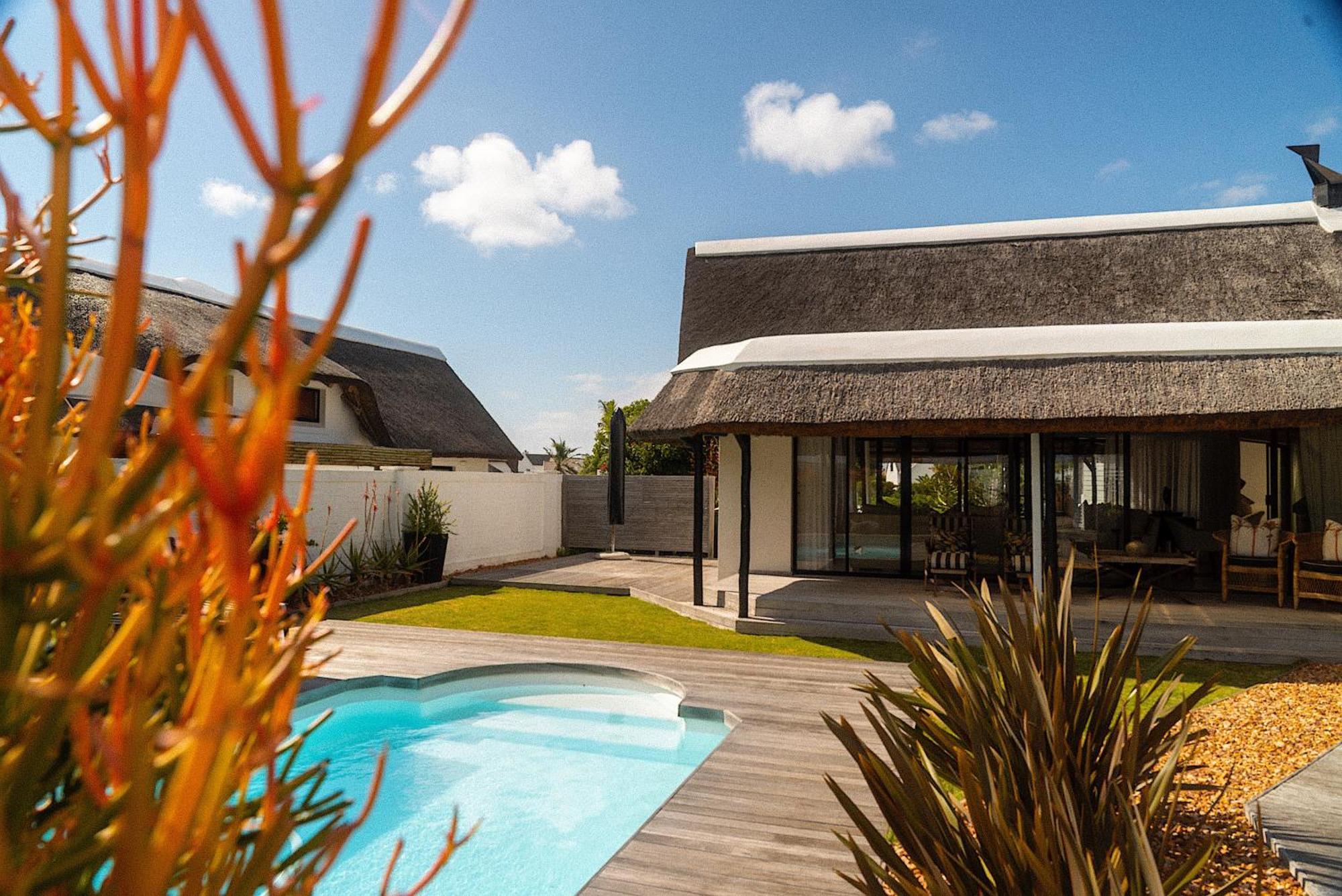 Canal Guest House - Waterfront Boutique Bed & Breakfast - Solar Power St Francis Bay Exterior photo