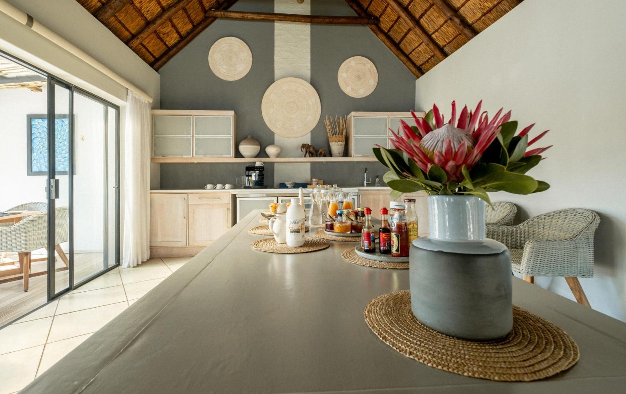 Canal Guest House - Waterfront Boutique Bed & Breakfast - Solar Power St Francis Bay Exterior photo
