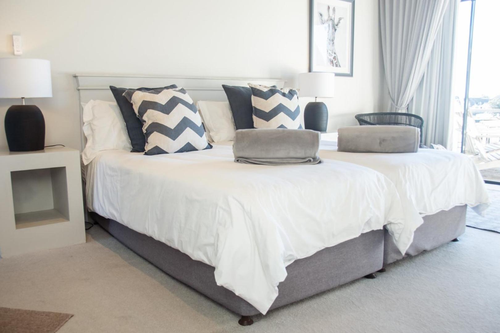Canal Guest House - Waterfront Boutique Bed & Breakfast - Solar Power St Francis Bay Exterior photo
